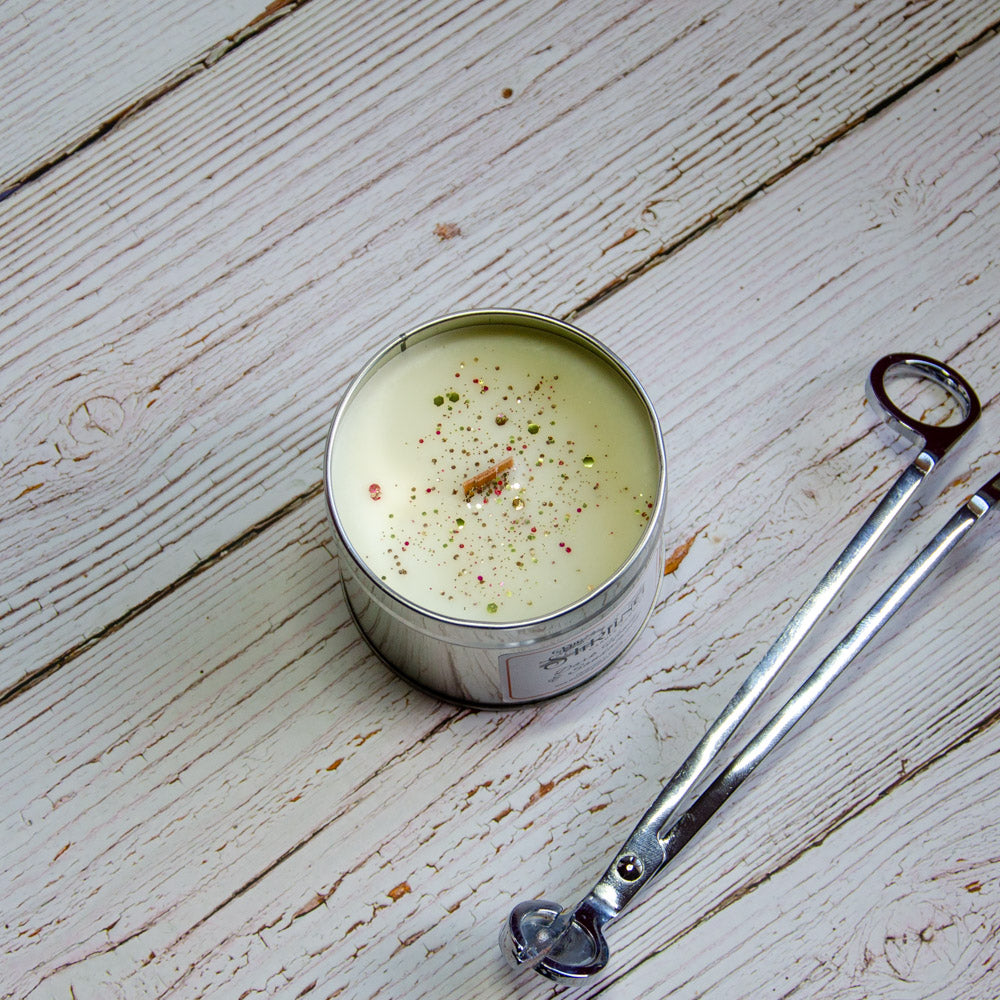 close up of Dark Honey and Sandalwood medium tin candle