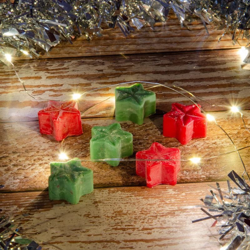 Wax melt stars in the fragrance Winder Spice