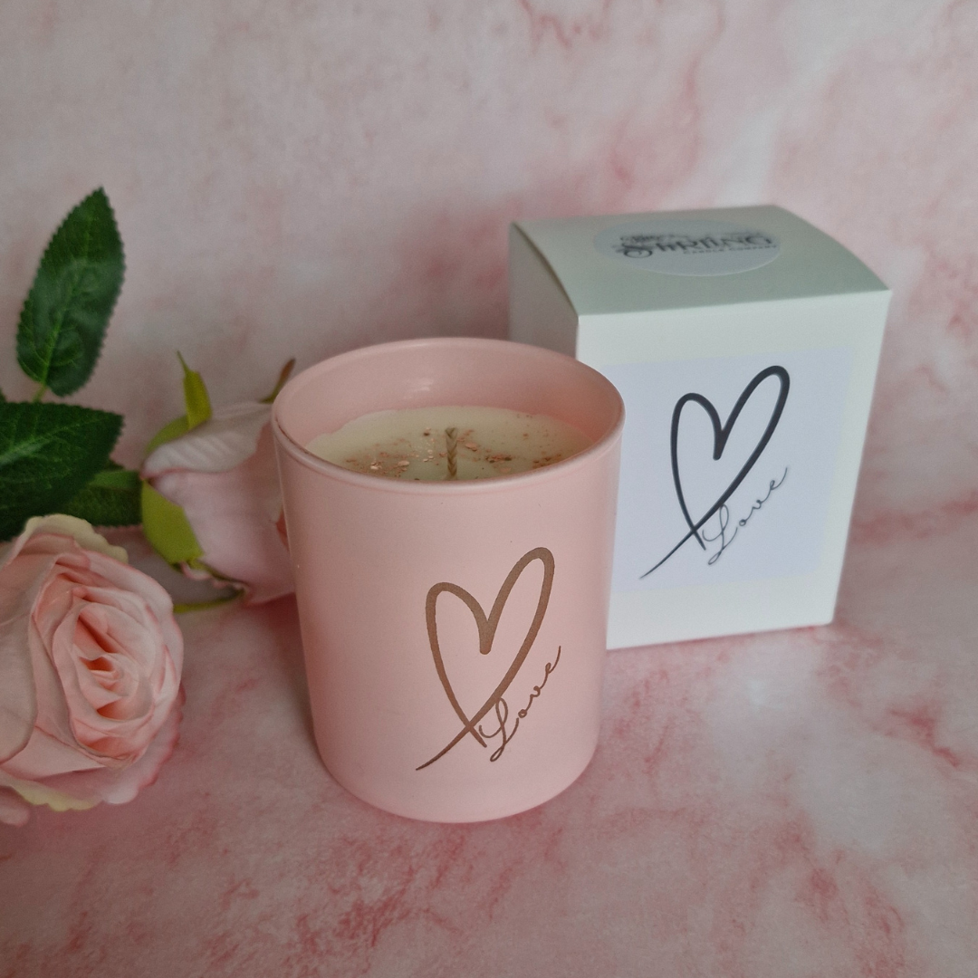 Love & Heart pink candle with box