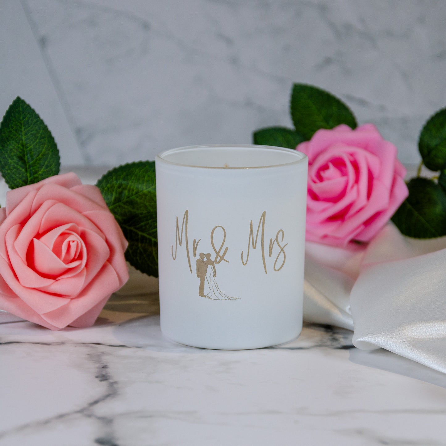 'Mr & Mrs' - Medium Candle